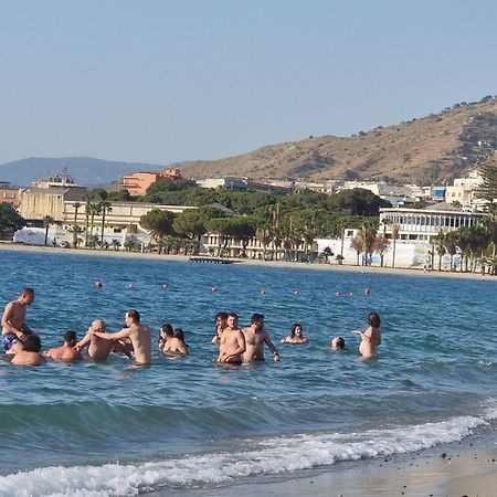Loft Magna Grecia Reggio Calabria Centro Storico A 3 Minuti A Piedi Dal Mare Reggio di Calabria Exterior foto