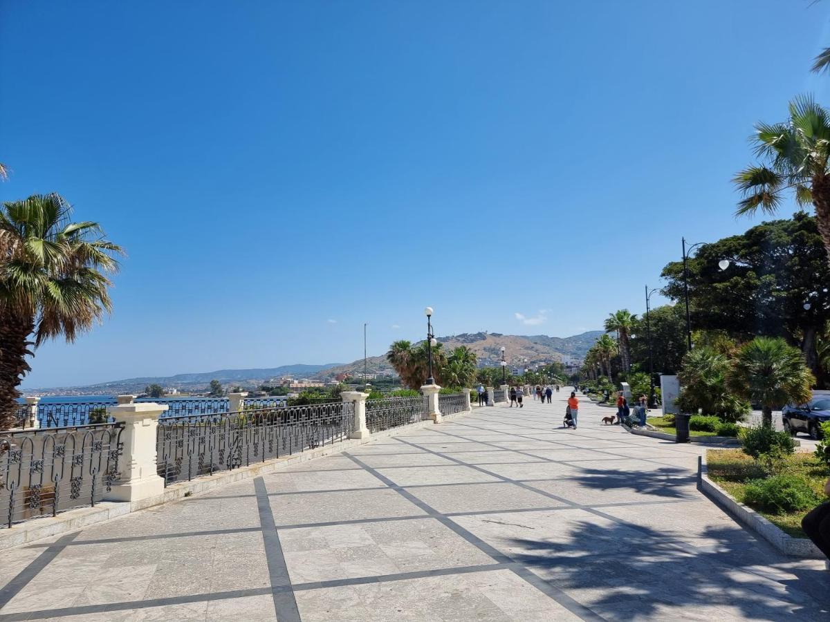 Loft Magna Grecia Reggio Calabria Centro Storico A 3 Minuti A Piedi Dal Mare Reggio di Calabria Exterior foto