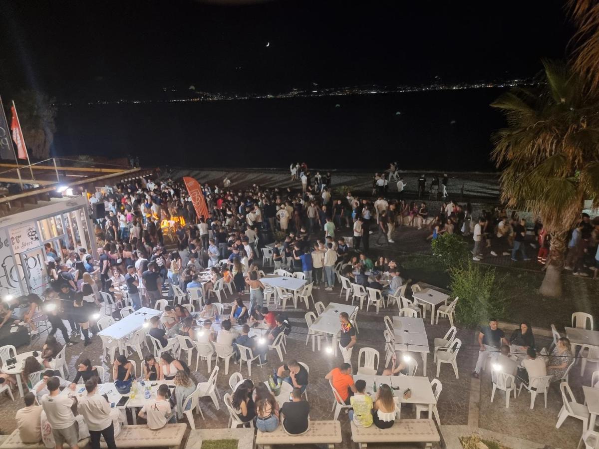 Loft Magna Grecia Reggio Calabria Centro Storico A 3 Minuti A Piedi Dal Mare Reggio di Calabria Exterior foto